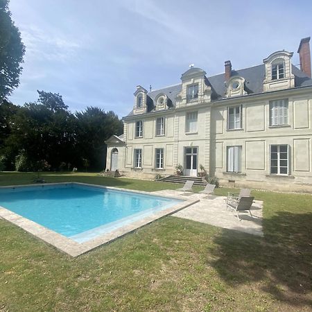 La Grande Carree Bed & Breakfast Saint-Cyr-sur-Loire Exterior foto