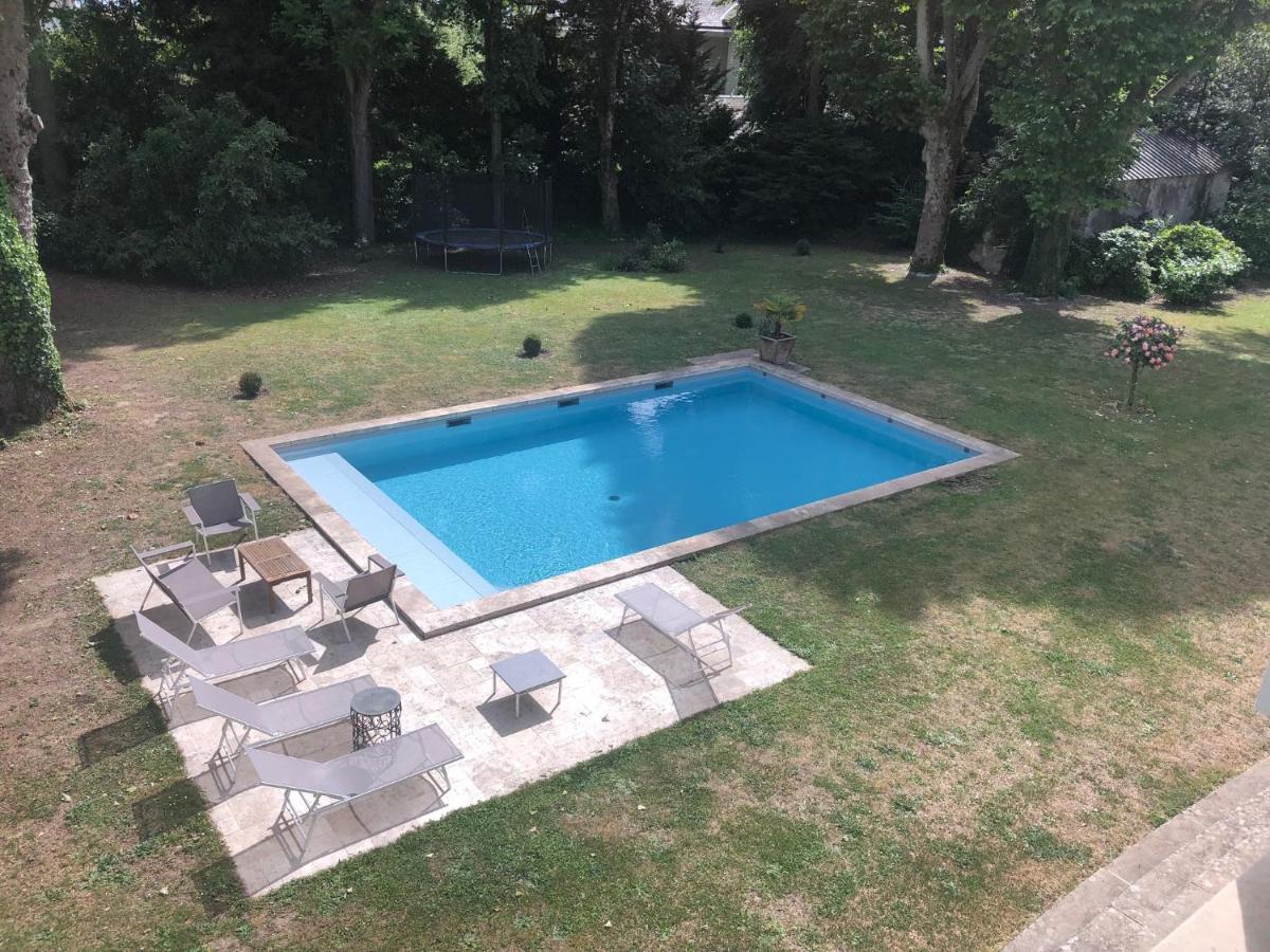 La Grande Carree Bed & Breakfast Saint-Cyr-sur-Loire Exterior foto