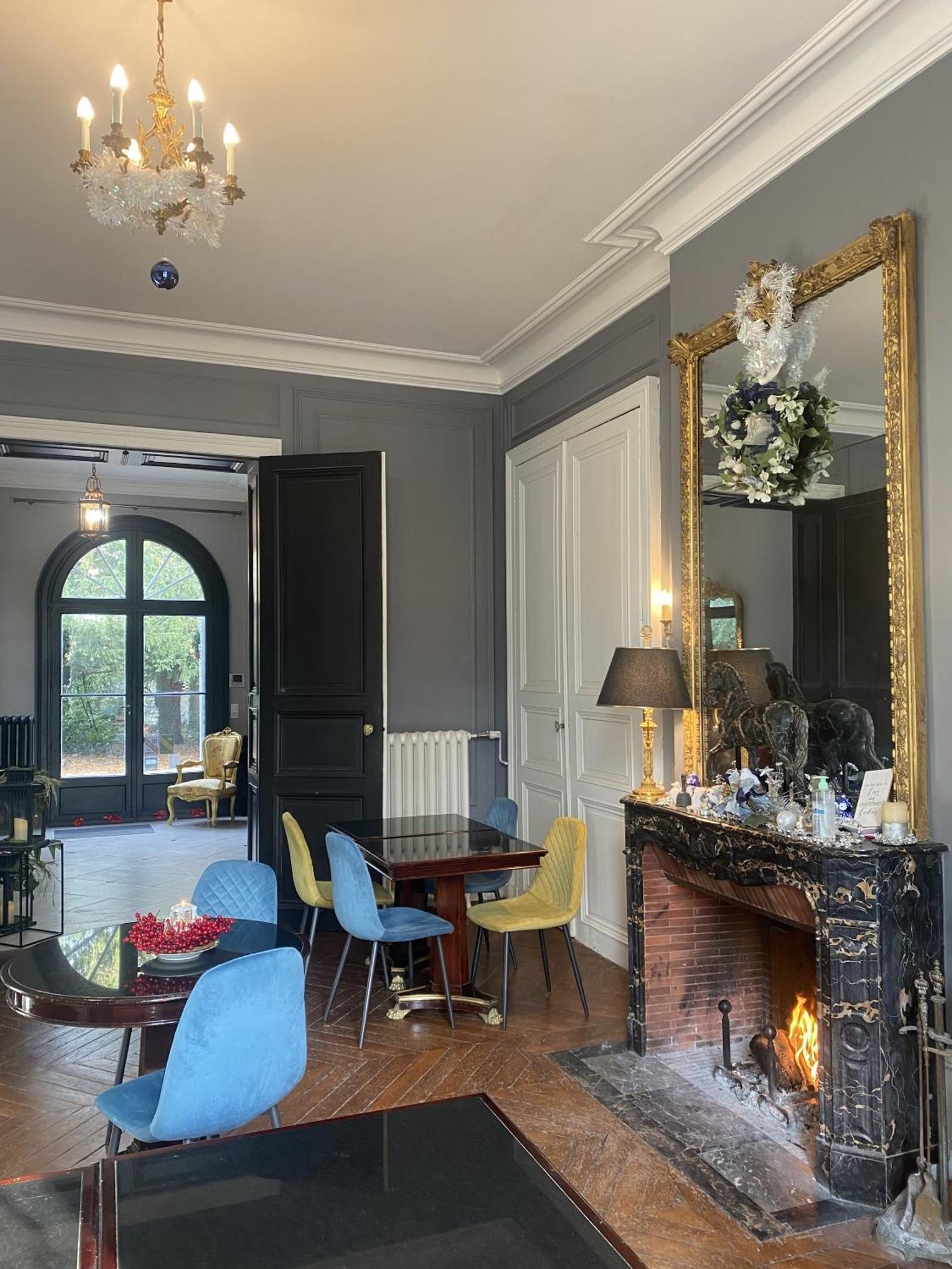 La Grande Carree Bed & Breakfast Saint-Cyr-sur-Loire Exterior foto