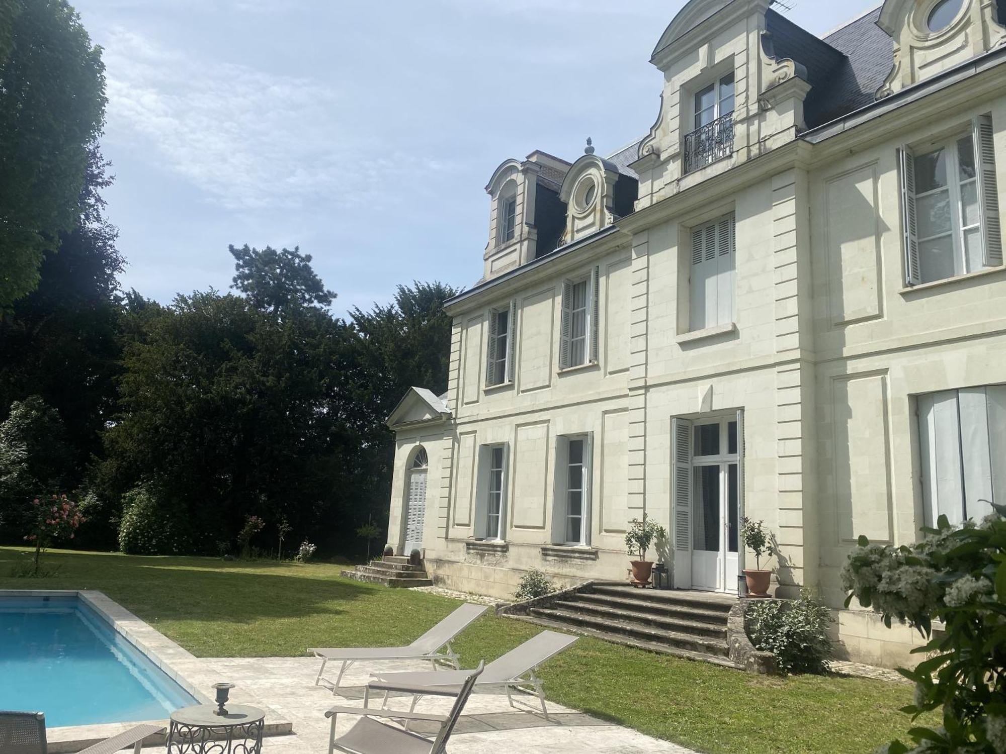 La Grande Carree Bed & Breakfast Saint-Cyr-sur-Loire Exterior foto