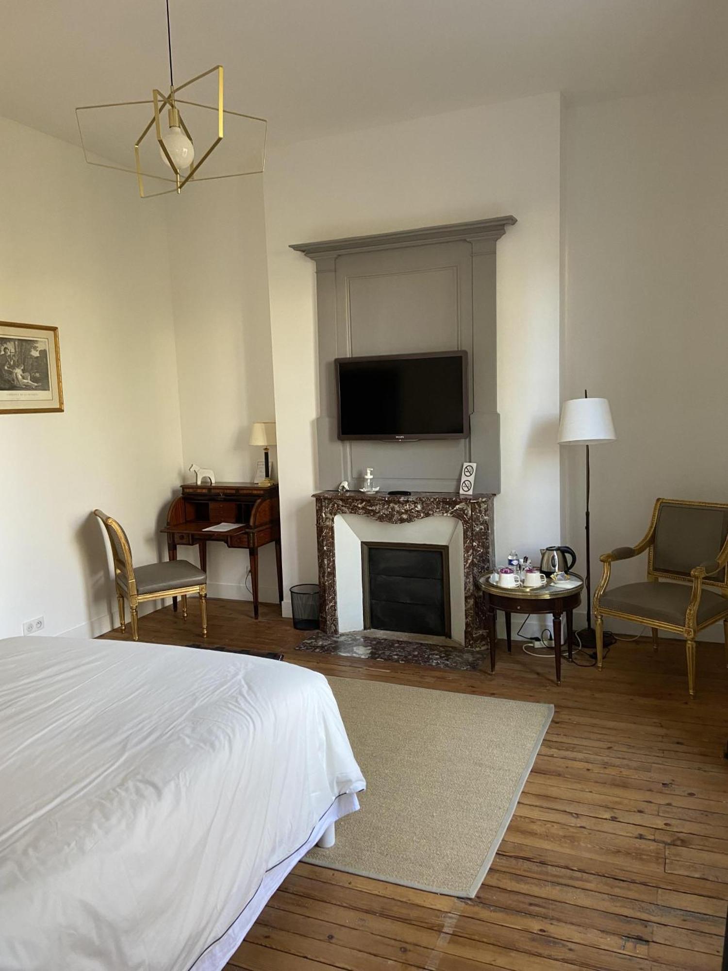 La Grande Carree Bed & Breakfast Saint-Cyr-sur-Loire Cameră foto